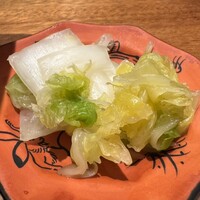 浩也 東京前 - 塩揉み白菜（ガリの代わり）