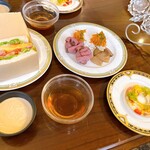 ロンネフェルト・ティ・サロン・名古屋 - 