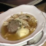 Heilig-Geist-Spital - レバー・クネーデル・ズッペ（レバーの肉団子のスープ）