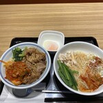 かるびのとりこ - 料理写真:ビビン麺 少キムチ牛カルビ丼