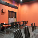 牛もつ鍋専門店 やま本 - モダンな店内