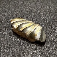 鮨 由う - 