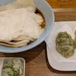 手打ちうどん 上を向いて - 