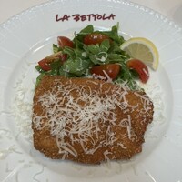 ラ・ベットラ・ダ・オチアイ ナゴヤ - 鶏胸肉の香草カツレツ