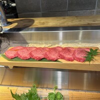 熟成ホルモン・山形牛 炭火焼肉 牛語 - 