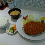 丸山吉平 - 上ロースかつ定食(旧特上ロース定食・1,600円)