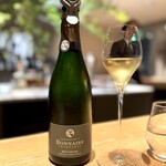マンサルヴァ - 泡が優しく、旨み系のふくよかさのあるボネール。
      美味しい♪