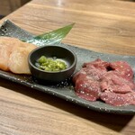 七輪焼鳥 一鳥 - ささみわさび漬け　　肝