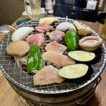 七輪焼鳥 一鳥 - 焼けてきた