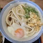 うどん村 - 温玉ぶっかけ中630円