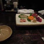 酒盃 - 比内地鶏の鶏さし