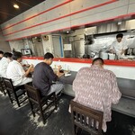 麺処 おぐら - カウンターのみ