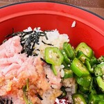 すき家 - オクラをのせて食べたらマッチしてましたよ