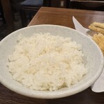 天婦羅 うえじま - ご飯は私でおしまいだったらしく､予約の無い後客さんは断られていました｡