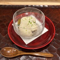 日本料理 かしづき - 岩牡蠣と茄子の湯葉ソース和え