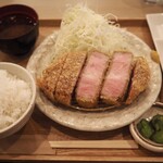 厚切りレアとんかつ ゆうとん - 