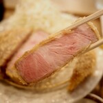 厚切りレアとんかつ ゆうとん - 