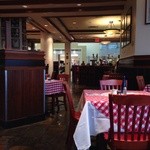 Gallagher's Steak House - 中はキレイです