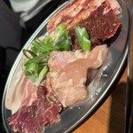 国立肉流通センター - 肉5種盛り。