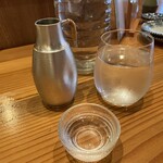 地酒と地魚あらた - 日本酒とチェイサー