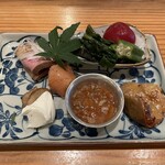 地酒と地魚あらた - 酒のあて盛り合わせ