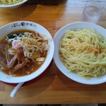 築地の中華そば 伊蔵八 - 