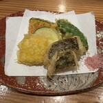 地酒と地魚あらた - 天ぷら盛り合わせ