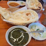 カレーリーブス カフェ＆レストラン - 