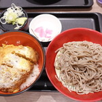 富士そば - かつ丼セット　冷たいそば　930円