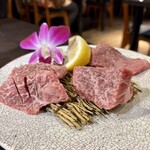 炭火焼肉 焼きしゃぶ にく式 - 
