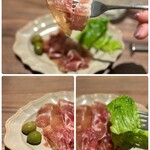 PIZZA SALVATORE CUOMO - おつまみのアンティパストミストは
しっかり塩分を感じる生ハムと、
シャキッとレタス、種アリと種無しのグリーンオリーブ。