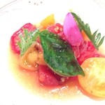 レストランさんざ - 数種類のトマト