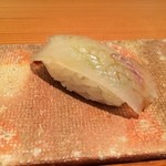 鮨 おさむ - キスの昆布締め