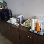 ホテル雲丹御殿 - 朝食のドリンクはセルフです