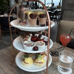 Johnnie's Brasserie - 