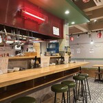 髭bon - 店内カウンター