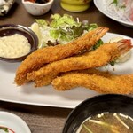 大阪屋 - 大きな海老フライ！