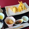 昴 - 天ぷら御膳(税込1,980円)
①天ぷら盛合せ(海老2尾&サーモン&真鯛&玉葱&南瓜&茄子2つ&獅子唐)②切干大根③茶碗蒸し④ゆかり掛け白ご飯⑤お味噌汁⑥お漬け物(梅干&高菜)