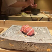 鮨 由う - 