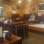 満寿屋 - 店内