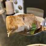 カリーショップくじら - ポーク浮遊！