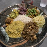 ポンニラペンspice - この日のスパイス料理　ワンプレートスタイル　ライス多め  