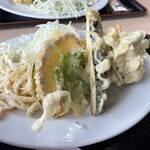 さか本 - お野菜だけでこのボリューム！