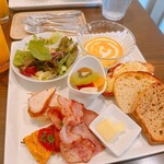 ビストロ アン ファミーユ - モーニングプレート