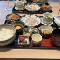 和食日和 おさけと 日本橋三越前 - 