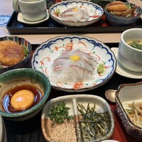 和食日和 おさけと 日本橋三越前 - 