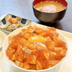 海鮮丼と唐揚げ 百海里 - 