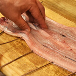 うなぎ家 - 串打ち