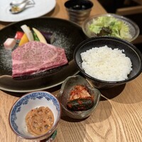 北新地 肉料理 名門 - 