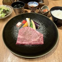 北新地 肉料理 名門 - 